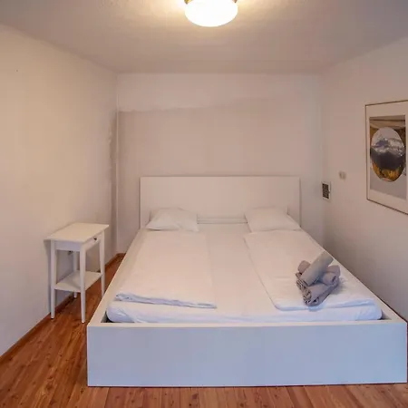 Old Town City Center Innsbruck Apartment